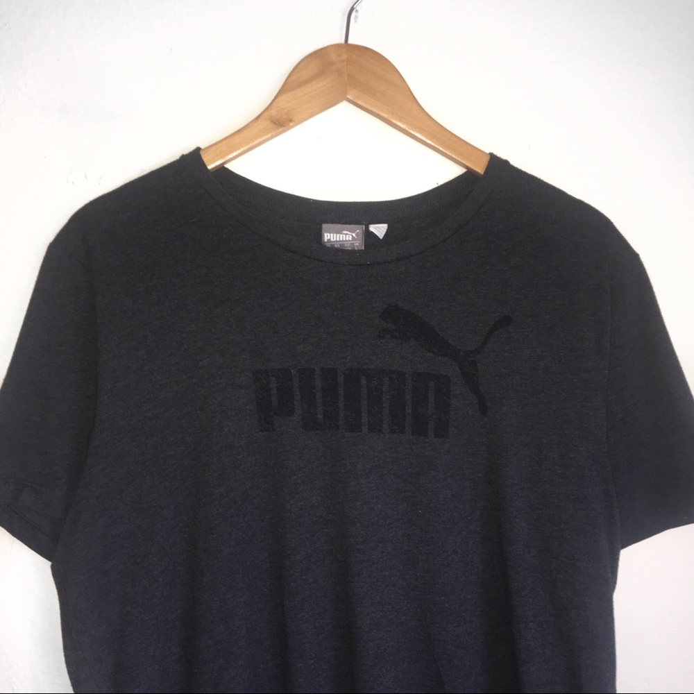 Dark grey puma t-shirt (unisex)